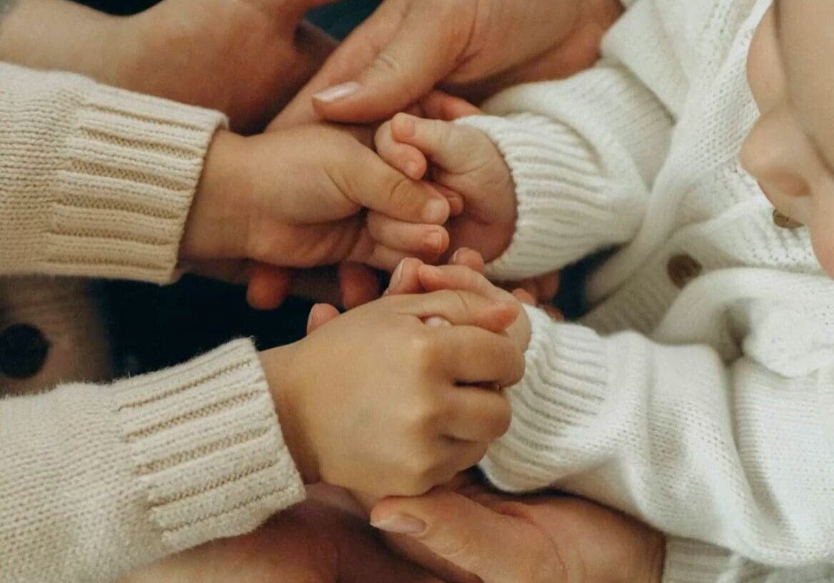 Hands_Family (1) (1)